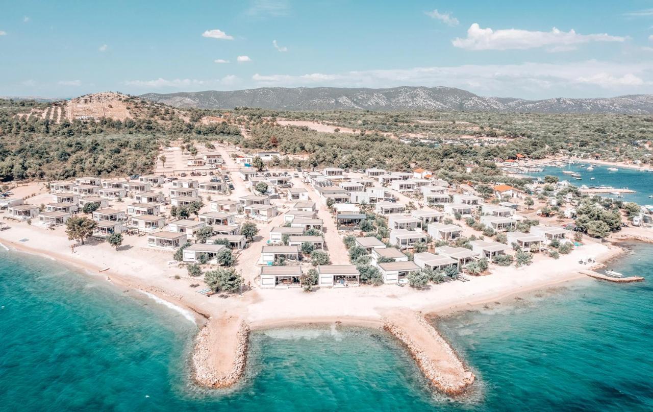 Oi Concept Village Buqez & Vita Drage Bagian luar foto