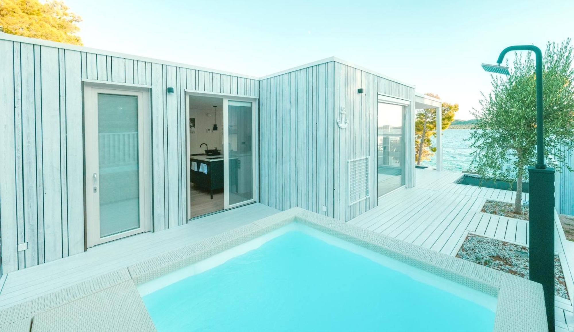 Oi Concept Village Buqez & Vita Drage Bagian luar foto
